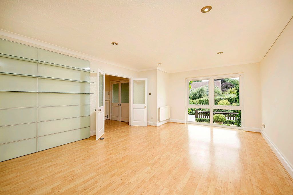 Property photo 2 of 16 Picture 2016