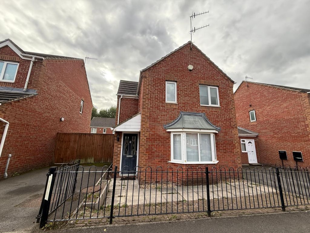 Property photo 1 of 12 External