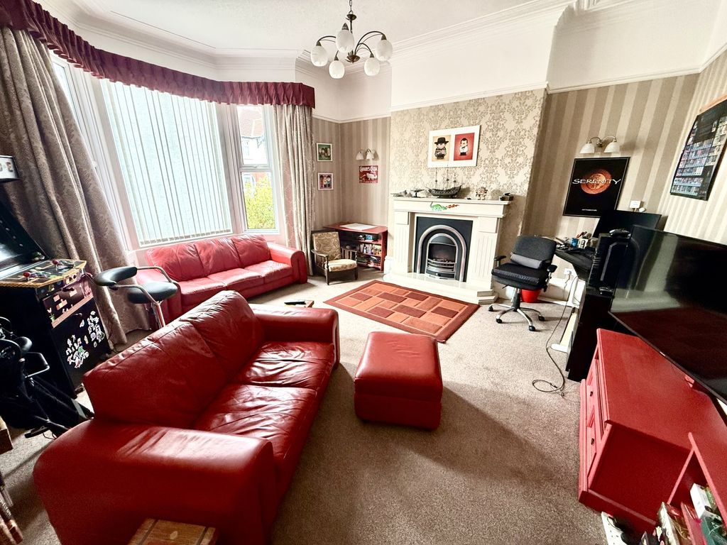 Property photo 3 of 18 Img_4434