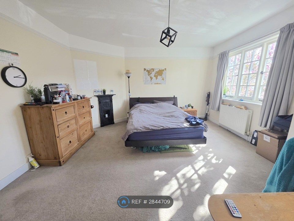 Property photo 2 of 13 Master Bedroom Old Photo