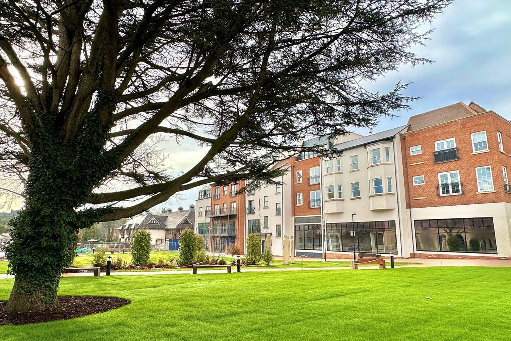 Property photo 1 of 10