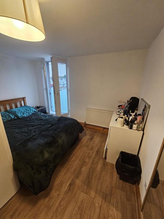 Property photo 2 of 3