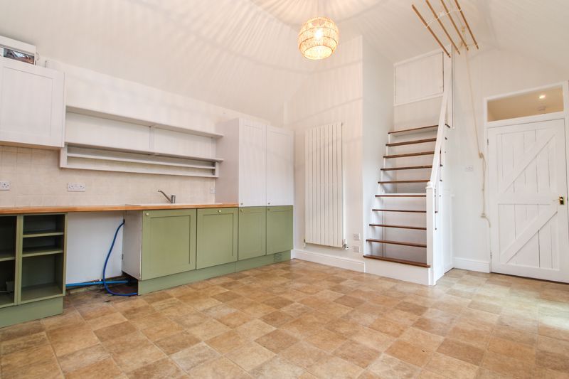 Property photo 3 of 24 Kitchen/Diner