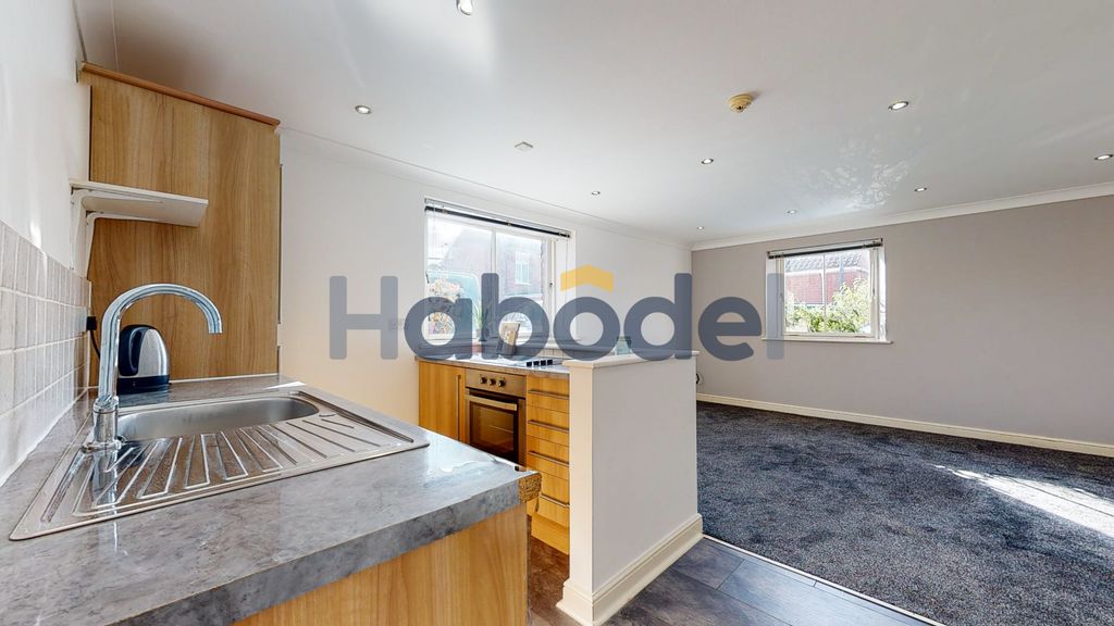 Property photo 2 of 6