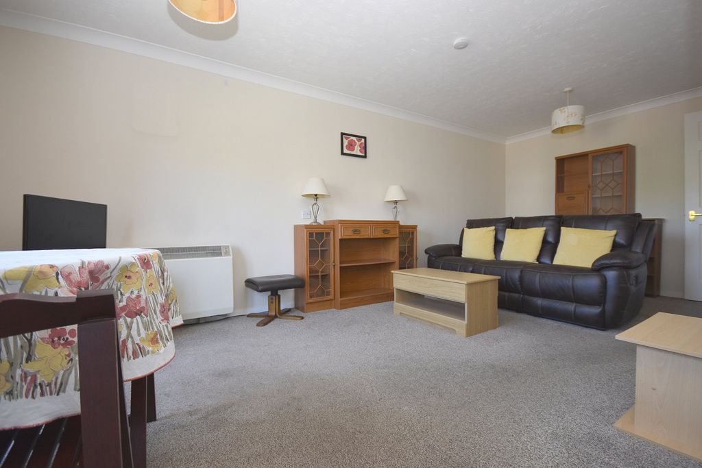 Property photo 3 of 10