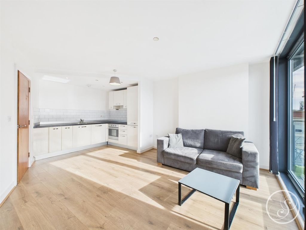 Property photo 1 of 12 Cam02071G0-Pr0524-Still007.Jpg