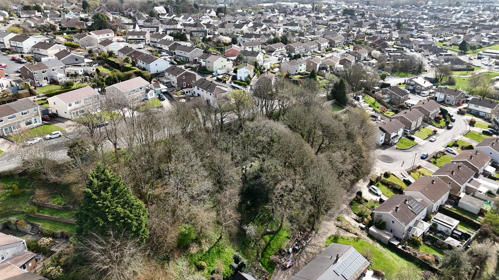 Property photo 2 of 4