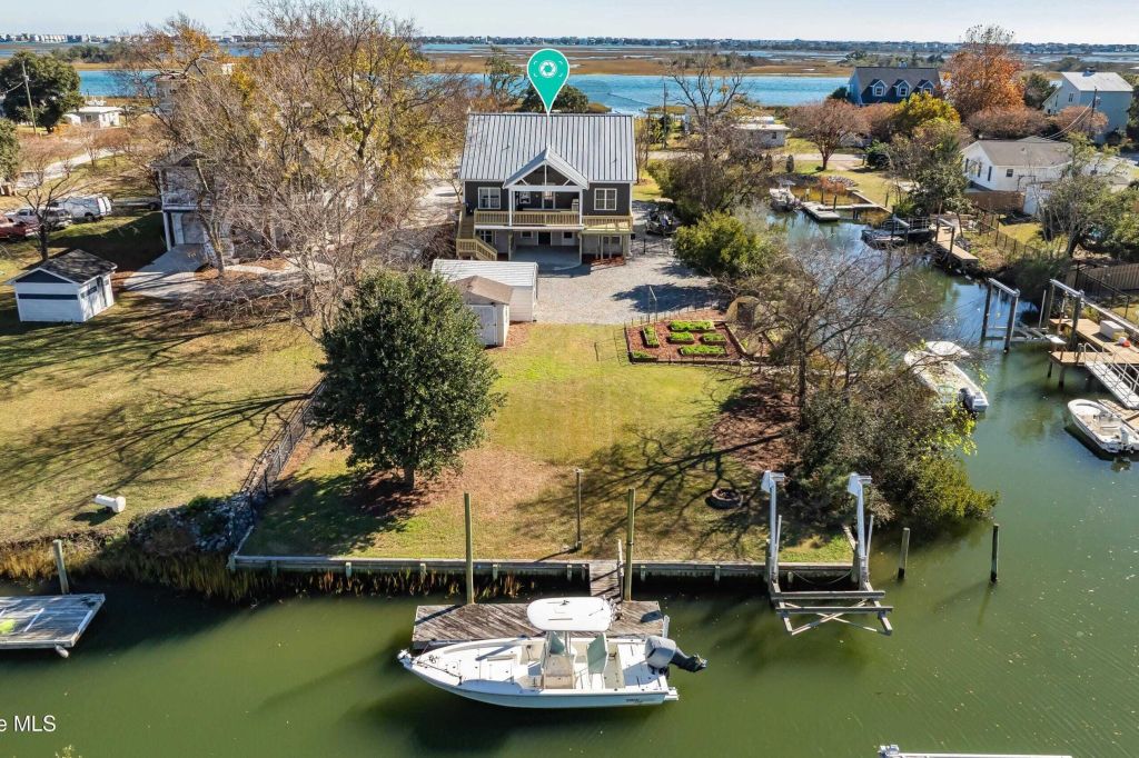 Property photo 1 of 28