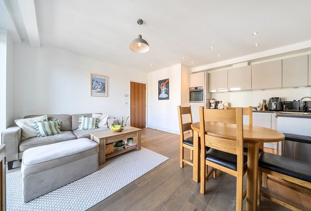 Property photo 2 of 18 1483077-3-6A3d5Ed...