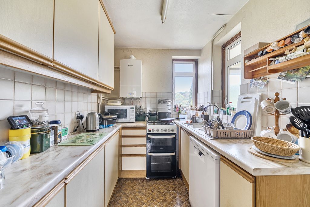 Property photo 3 of 13 1362125-3-68De882...