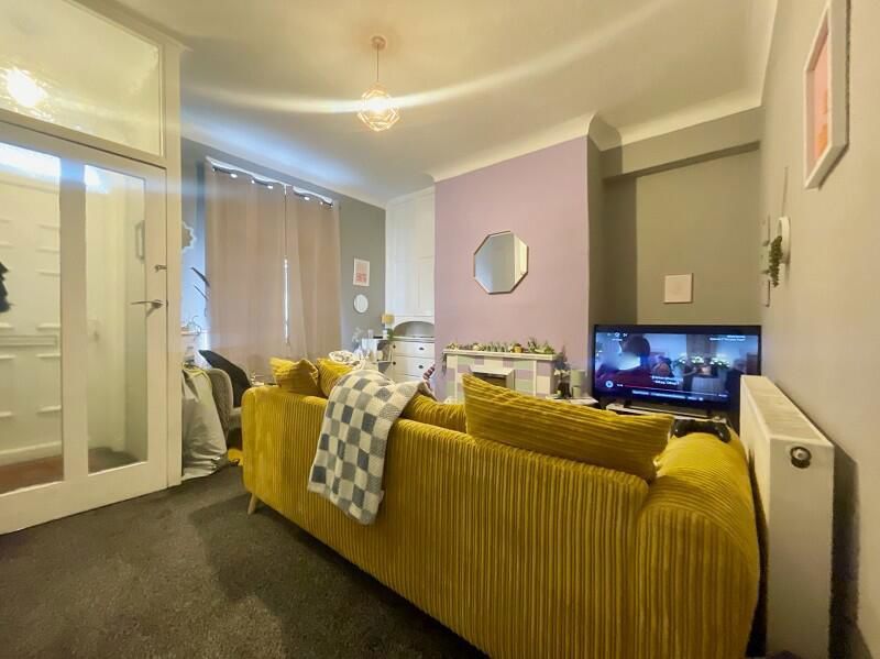 Property photo 3 of 9