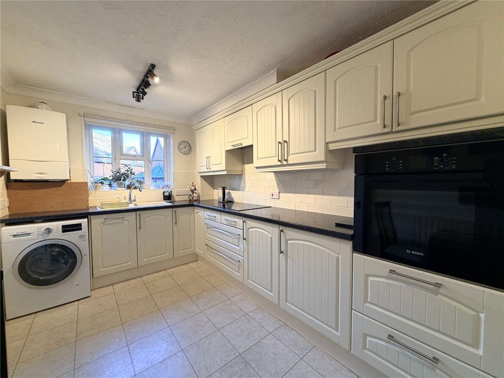 Property photo 2 of 14 Picture No. 24