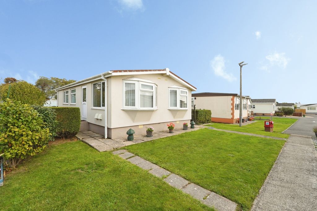 Property photo 1 of 18 Pbox-Img.Jpg