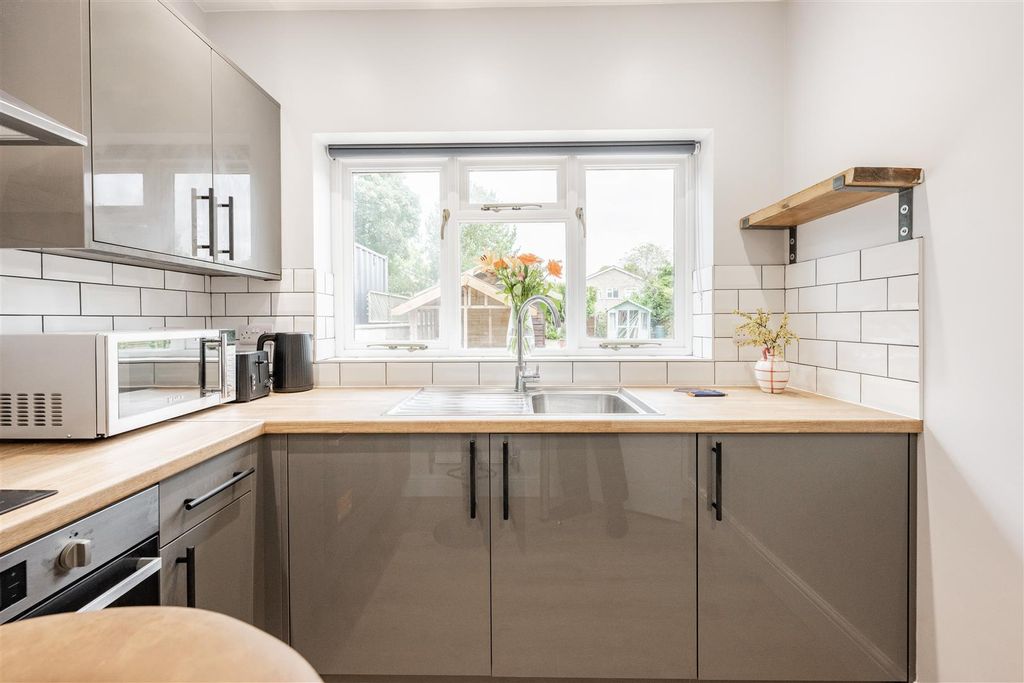 Property photo 3 of 8 256 Bluebell Road, Norwich [Finished]-12.Jpg
