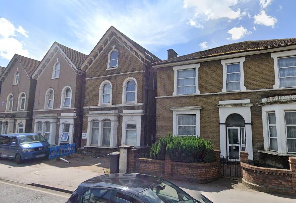 Property photo 1 of 6 142aSt James Road.Png