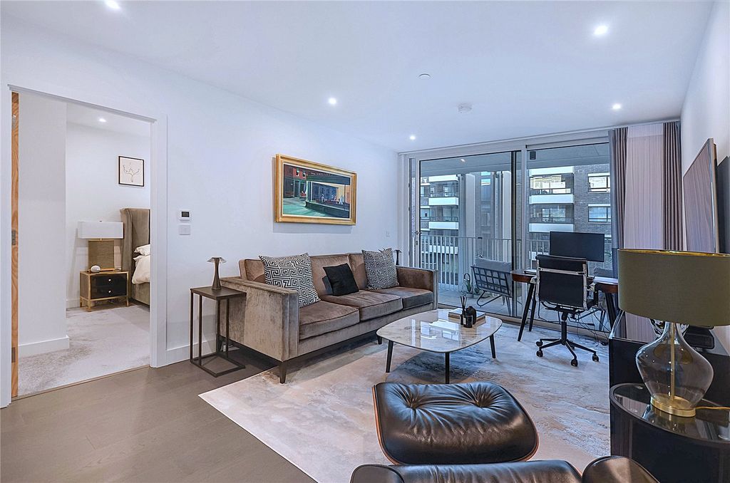 Property photo 1 of 16 Reception Room