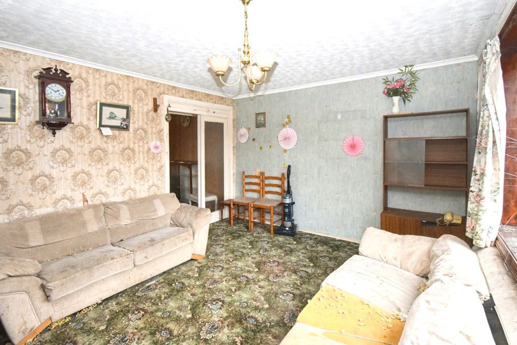 Property photo 3 of 21