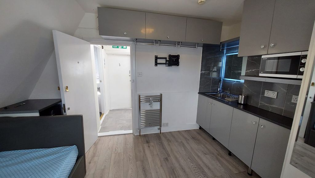 Property photo 2 of 2