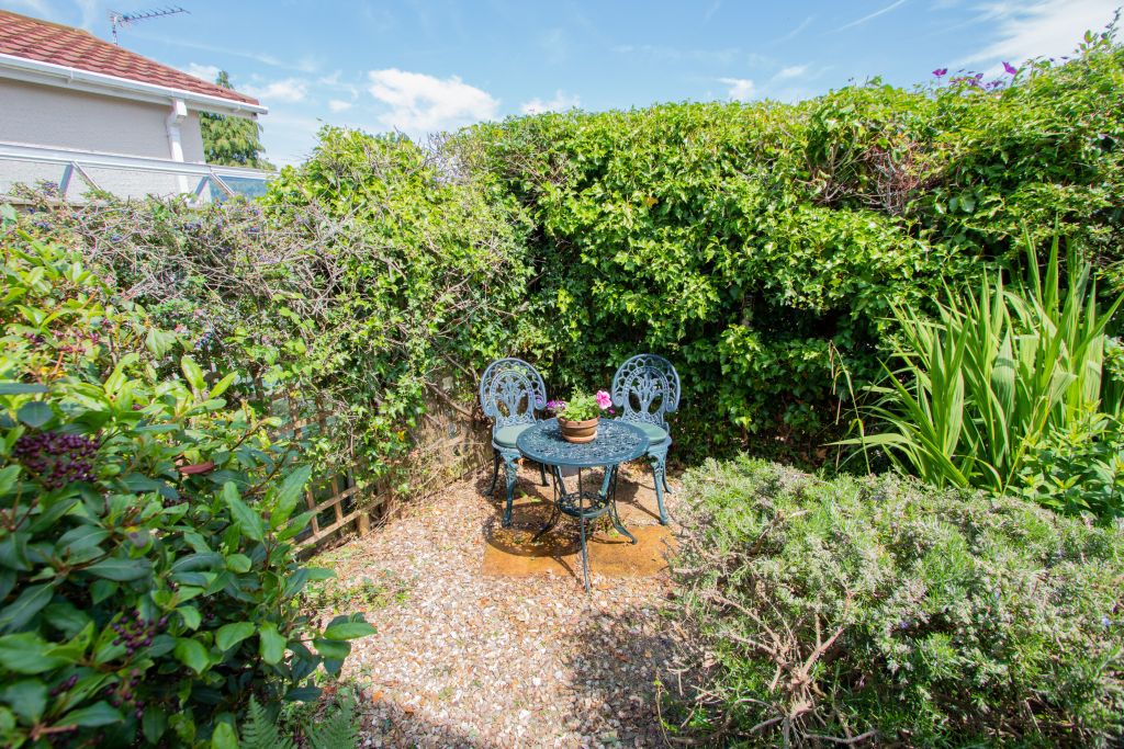 Property photo 2 of 15 Garden