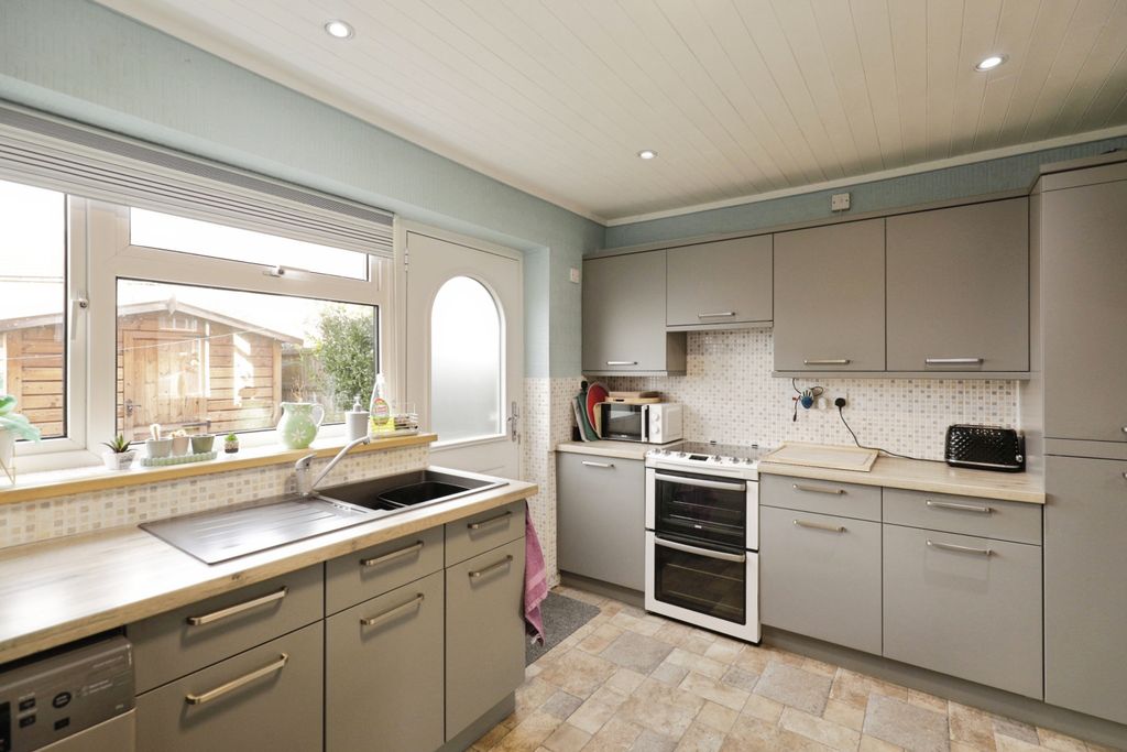 Property photo 3 of 15 Photo #3