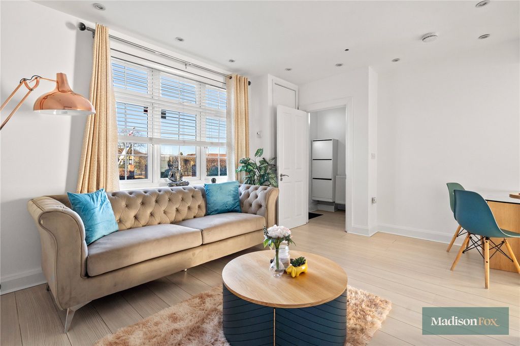 Property photo 3 of 19 Picture No. 04