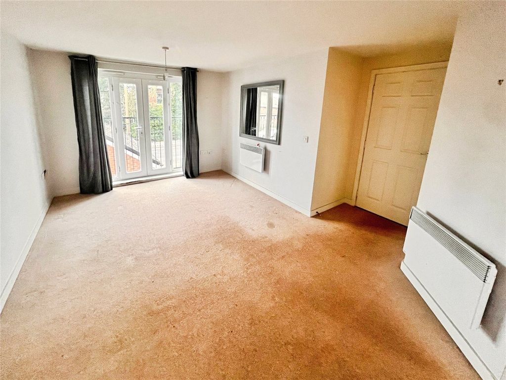 Property photo 2 of 8 Lounge Diner