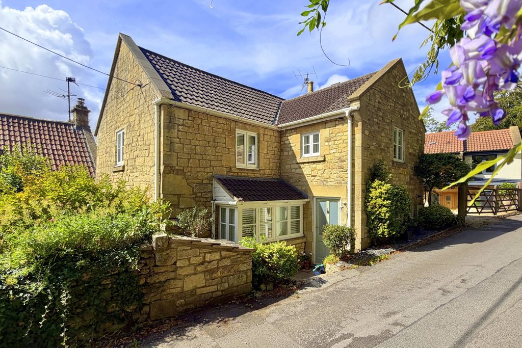 Property photo 1 of 25