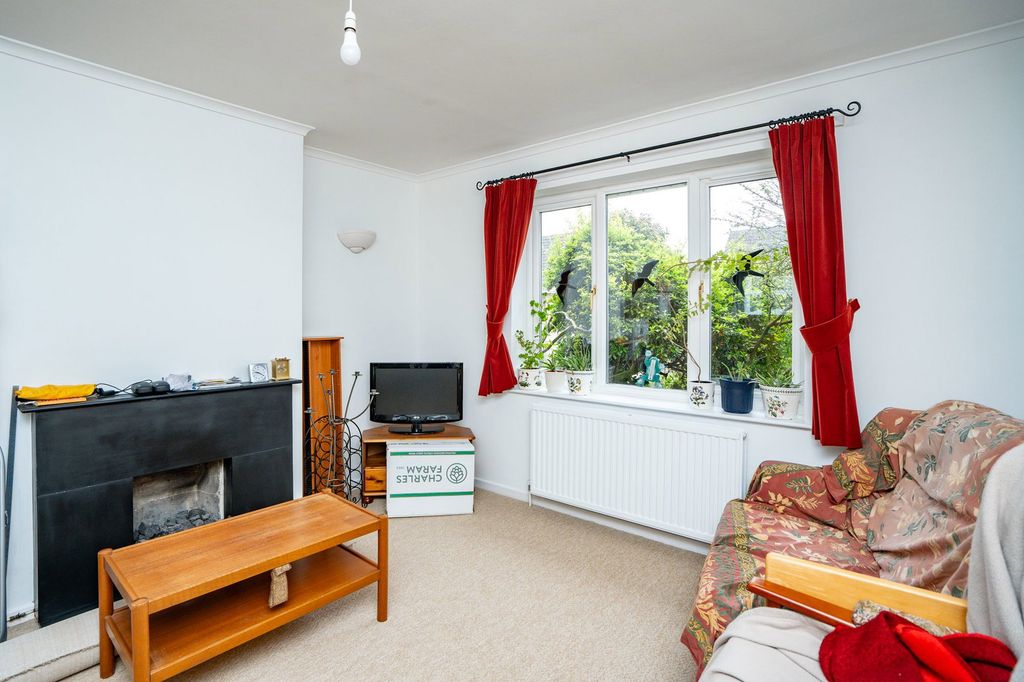 Property photo 3 of 14