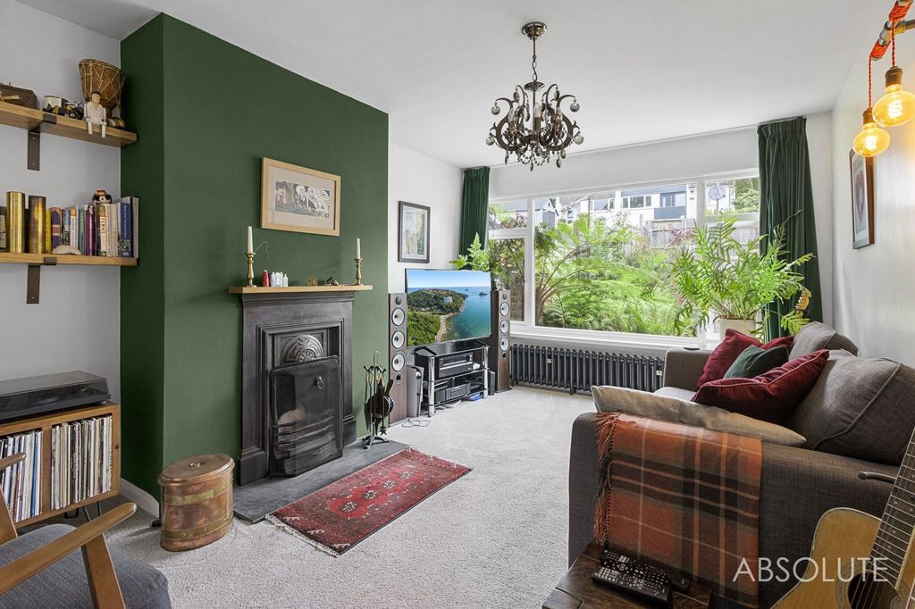 Property photo 1 of 22
