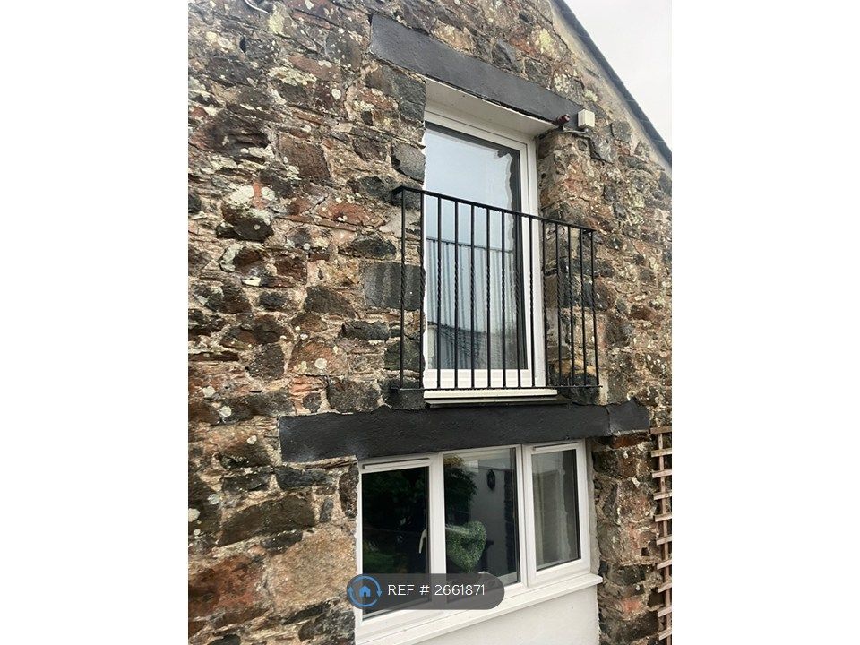 Property photo 3 of 33