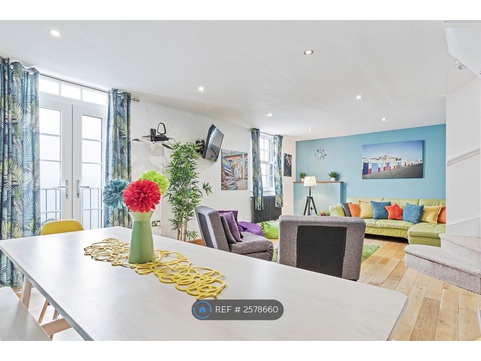 Property photo 2 of 15 Dining/Living Area