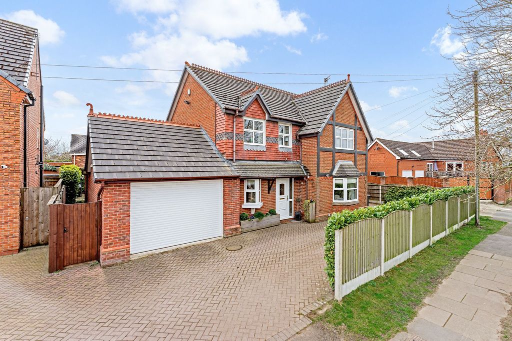 Property photo 1 of 42