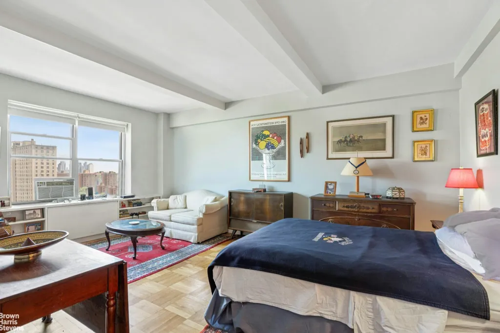 Property photo 3 of 9 <Alttext/>