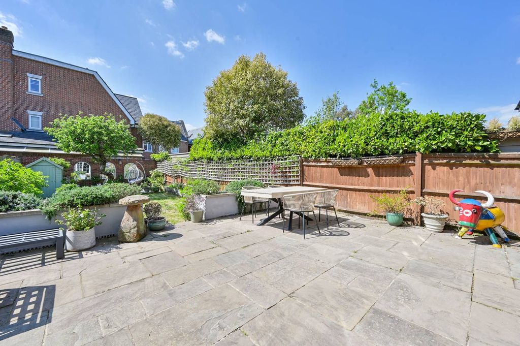 Property photo 3 of 15