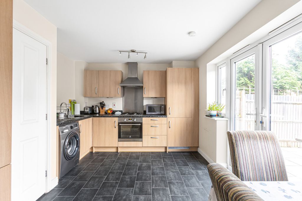 Property photo 3 of 11 Kitchen / Diner