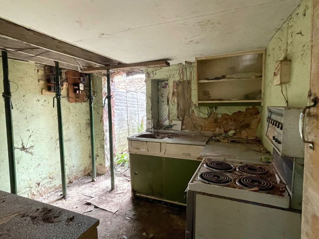 Property photo 3 of 7