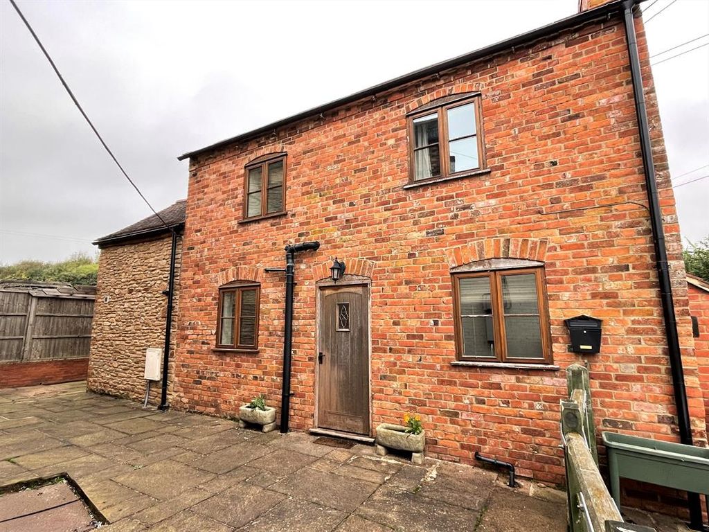 Property photo 1 of 14 Photo 13