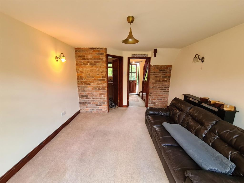 Property photo 2 of 14 20220426_134503_Resized.Jpg