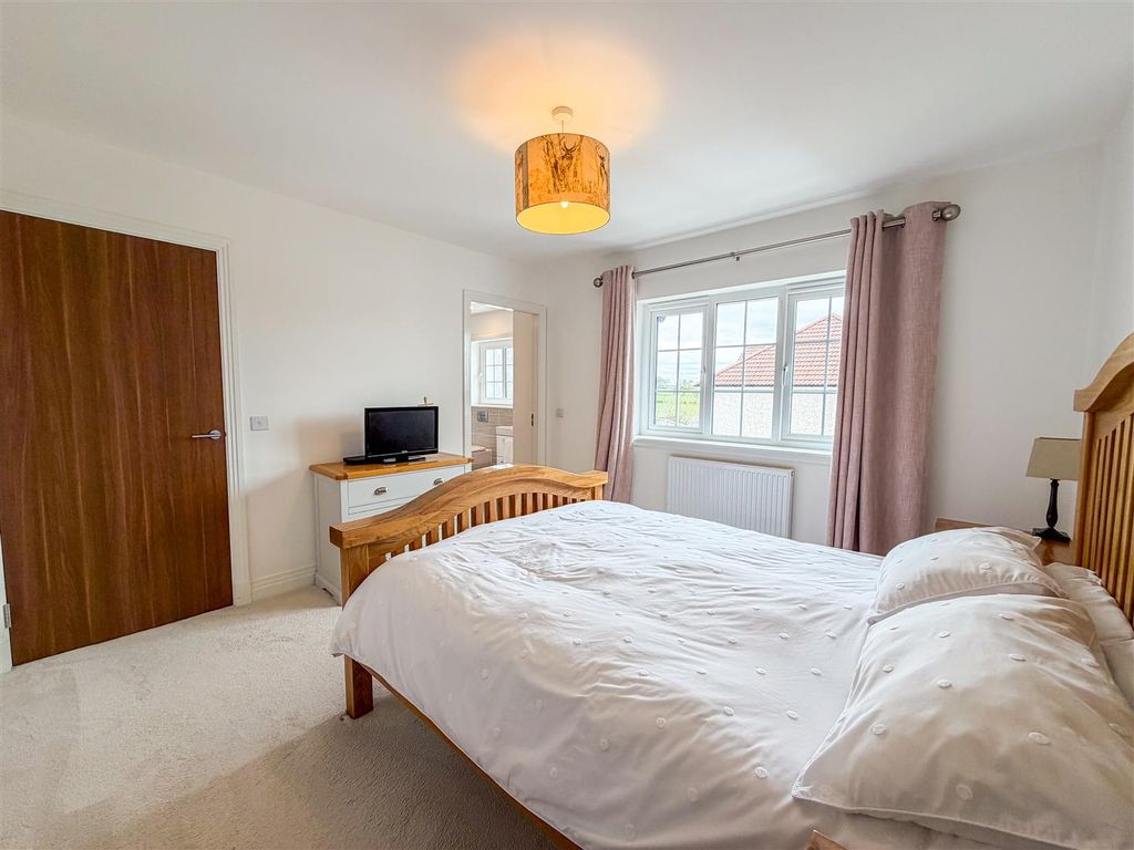 Additional image 15 of 4 bed detached house for saleKnox Wynd, Strathaven ML10