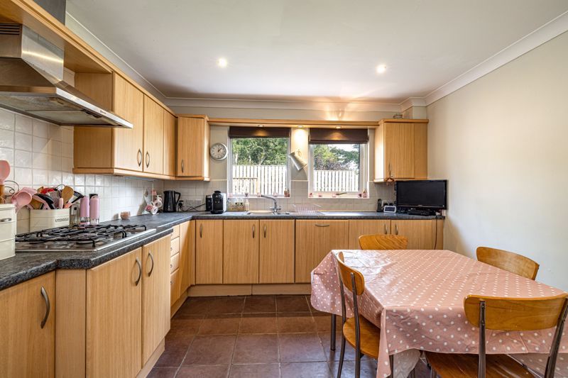 Property photo 3 of 19 Breakfasting Kitchen