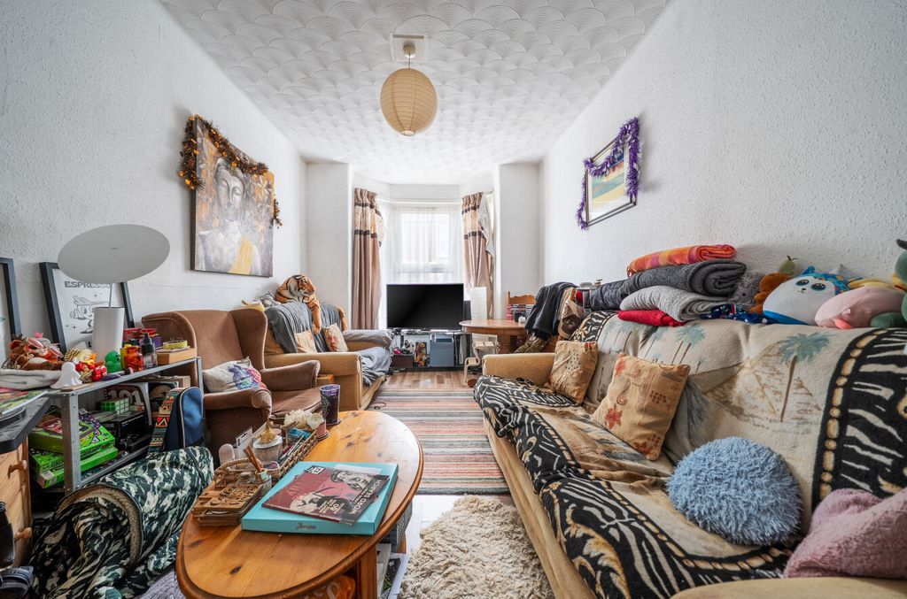 Property photo 2 of 12 1416268-2-69933E1...