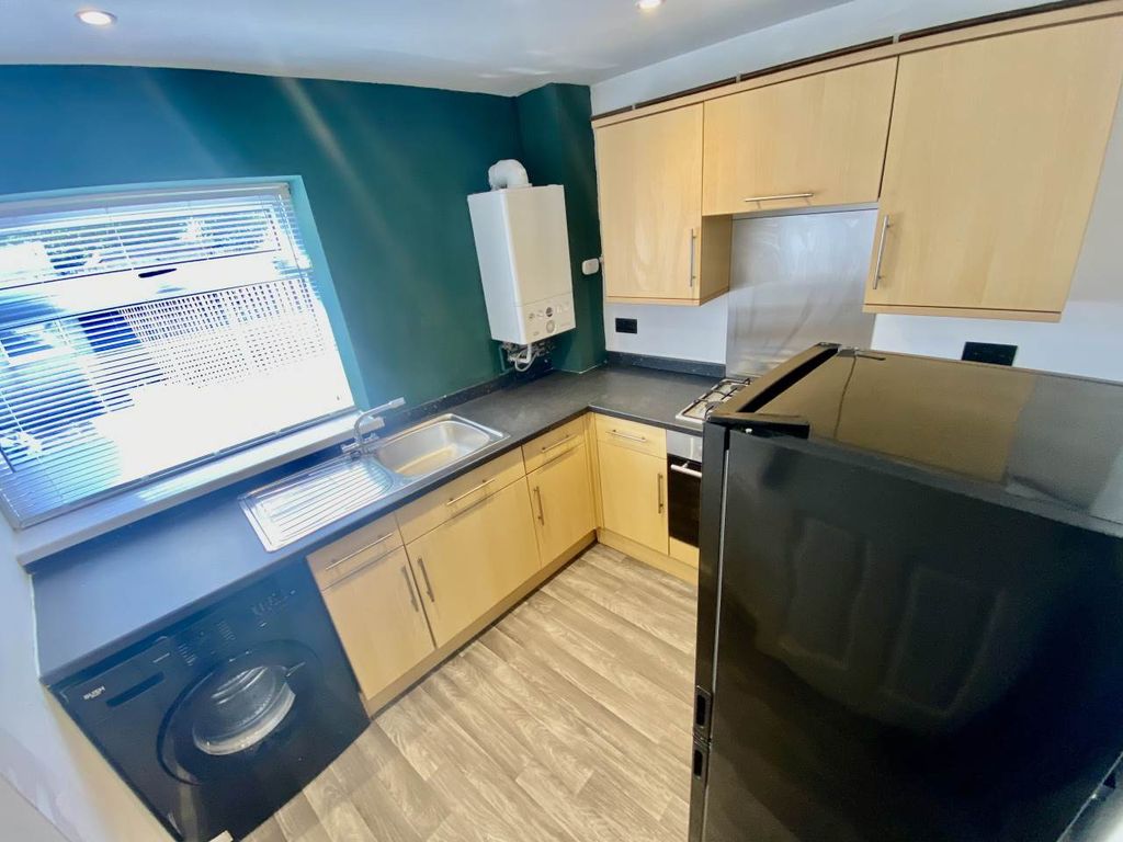 Property photo 3 of 18 Img_3830