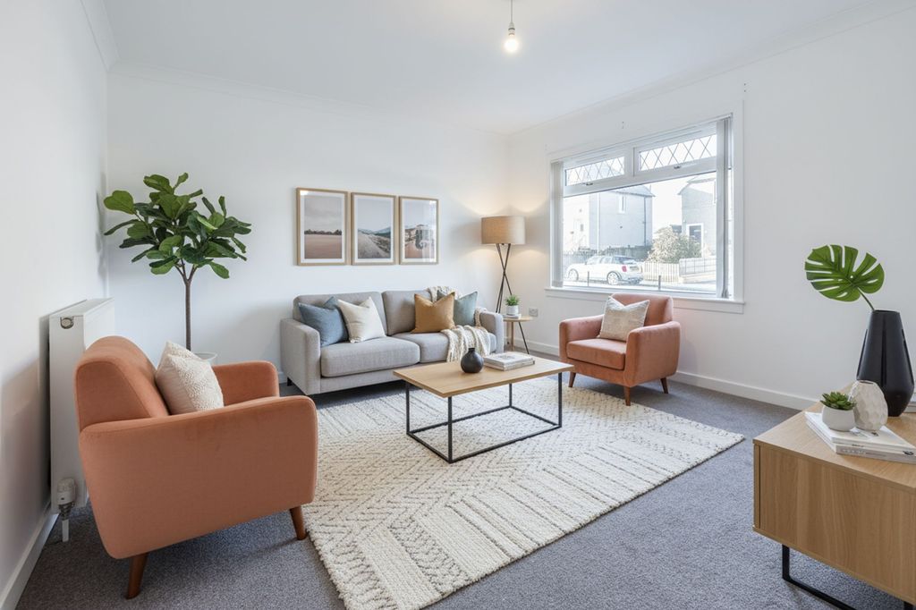 Property photo 1 of 27 Lounge