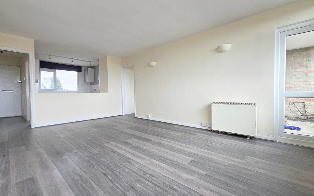 Property photo 2 of 10 4980864