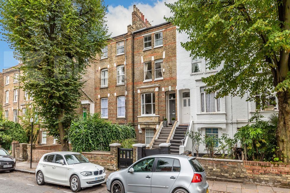 Property photo 1 of 1