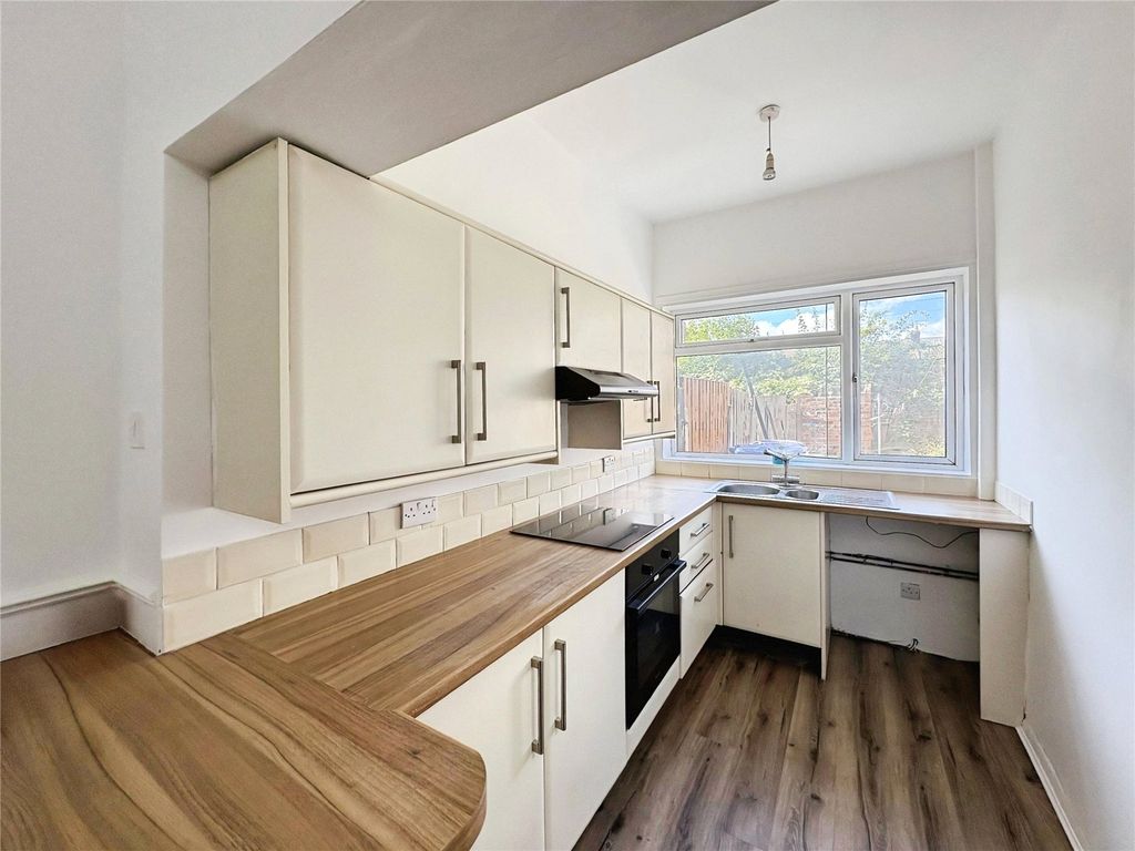 Property photo 2 of 16 Picture No. 02