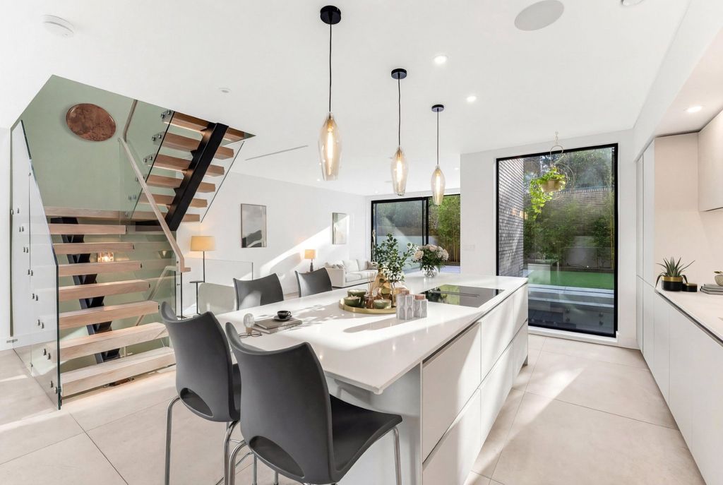 Property photo 1 of 16 Picture No. 07