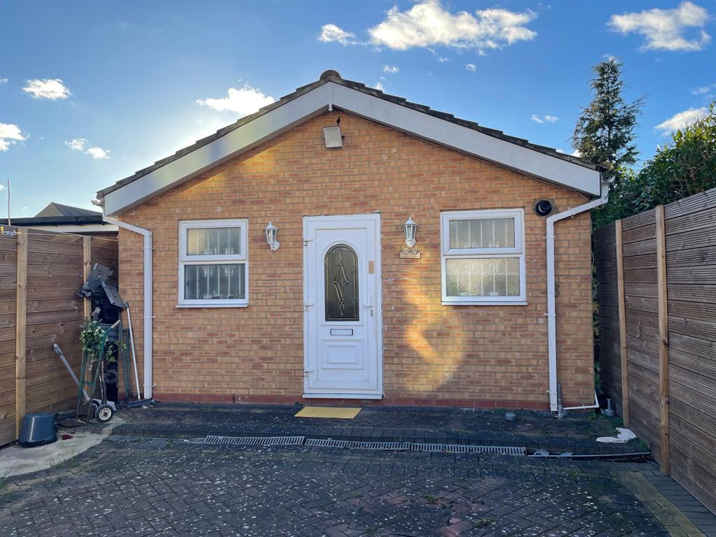 Property photo 1 of 5