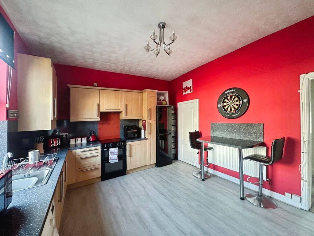 Property photo 3 of 11 Kitchen-Diner