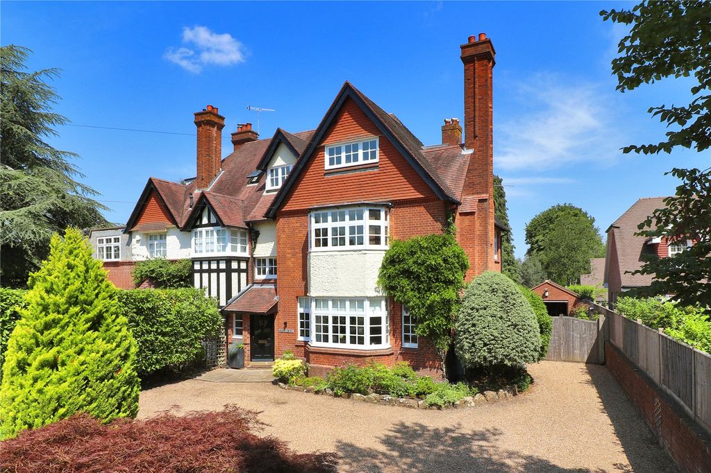 Property photo 1 of 17 Culverden Glen